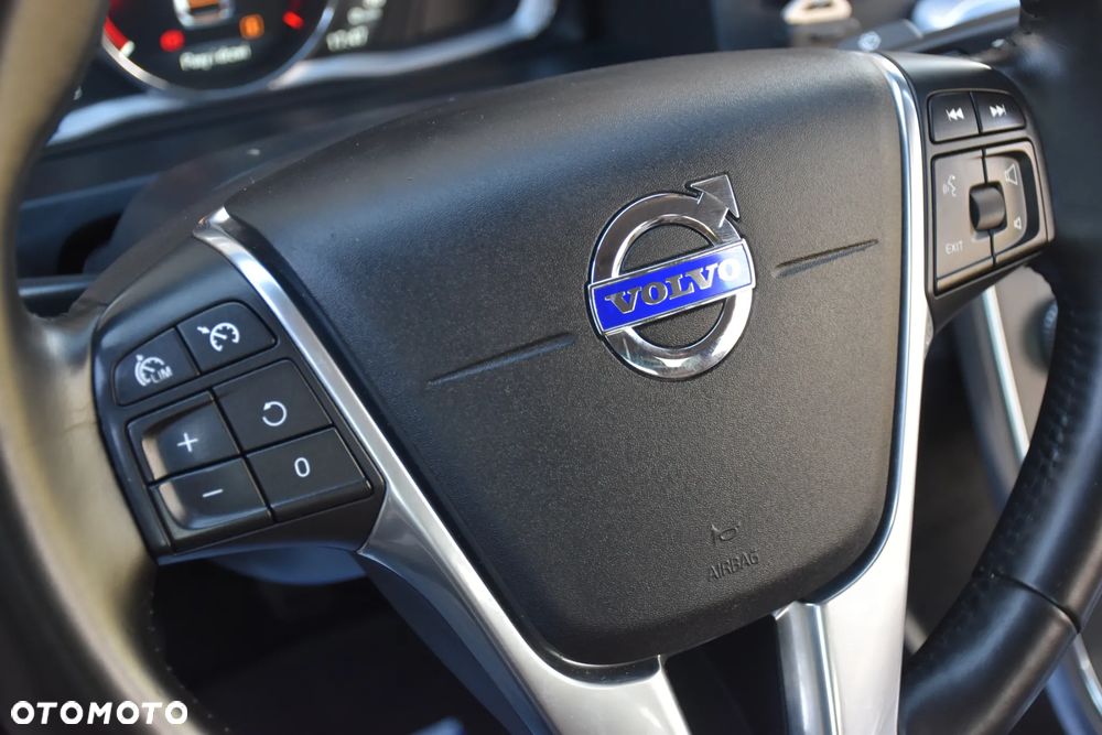 Volvo S60 D3 Summum - 19