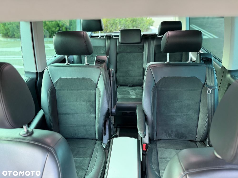 Volkswagen Multivan 2.0 TDI L2 Comfortline 4Motion DSG - 25