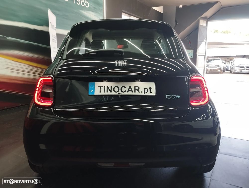 Fiat 500e (RED) - 12