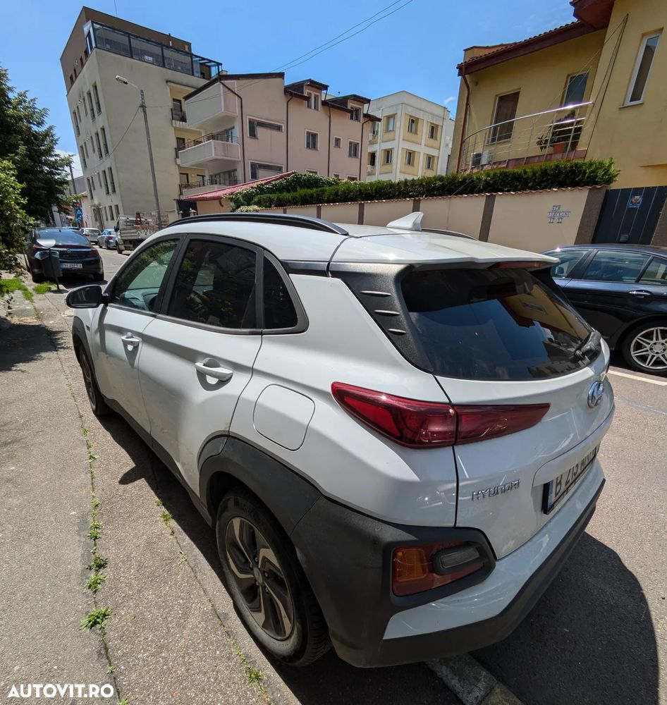 Hyundai KONA - 2