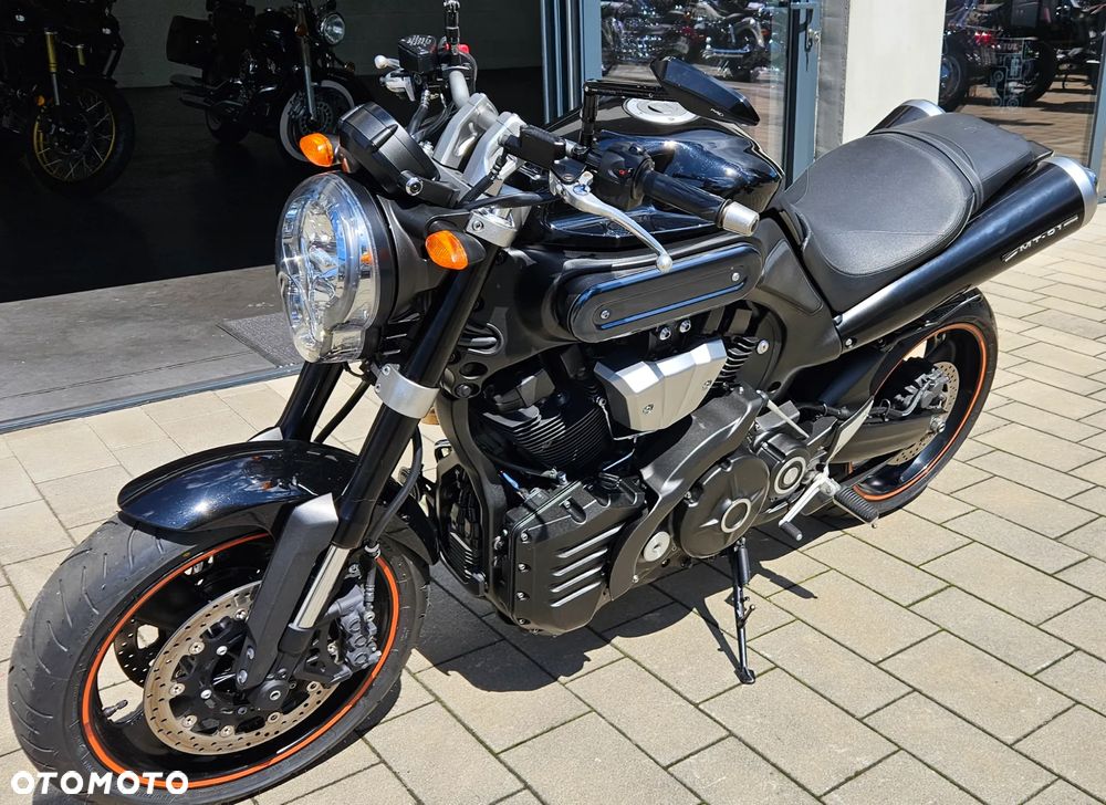 Yamaha MT - 1
