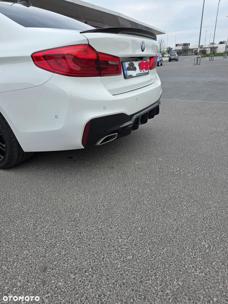 BMW Seria 5 520d xDrive M Sport sport - 12
