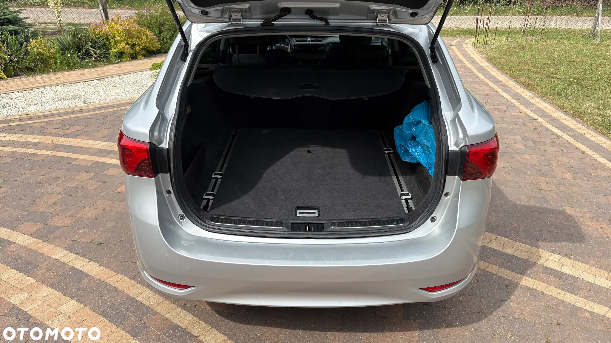 Toyota Avensis 2.0 D-4D Prestige - 7