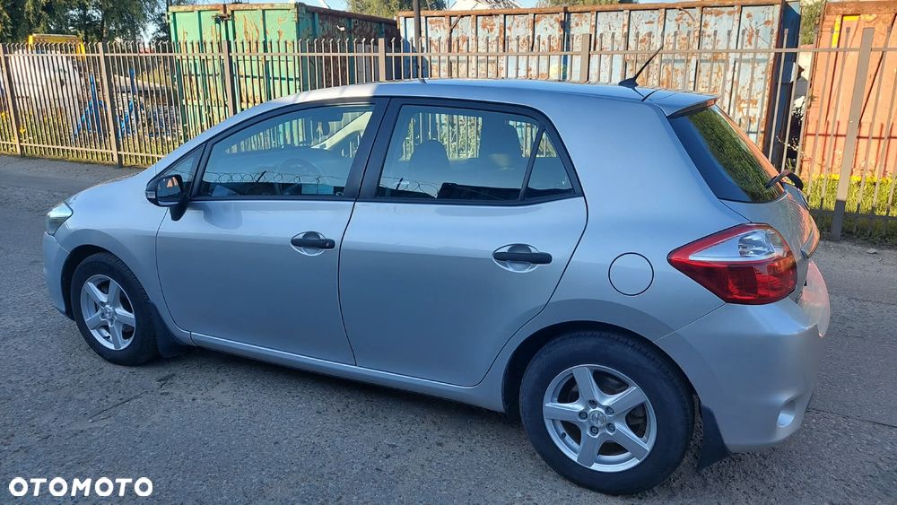 Toyota Auris 1.33 VVT-i Terra - 20