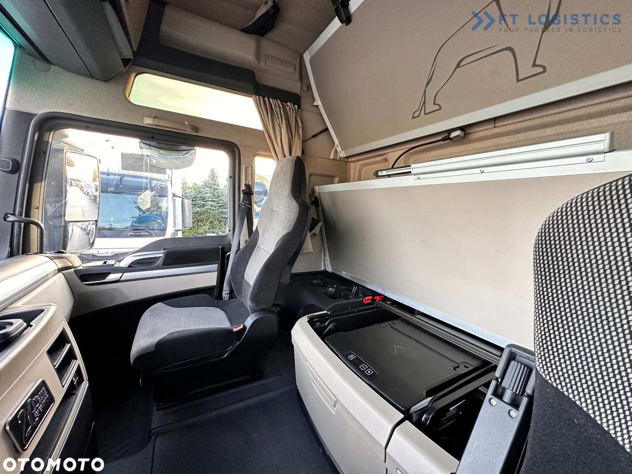 MAN TGX 18.500 / KABINA XXL / SKRZYNIA - KONTENER / WINDA / MANUAL KABINA SYPIALNA / UNIKAT! - 16