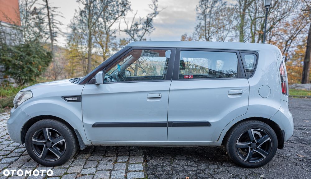 Kia Soul 1.6 L - 4