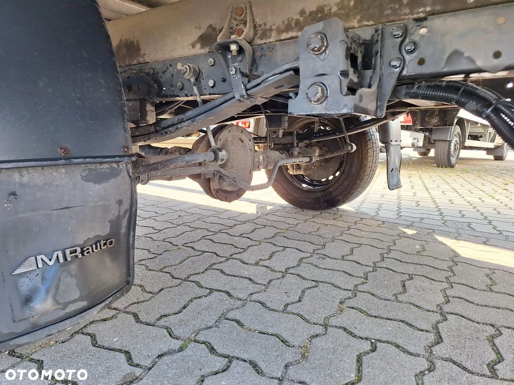 Iveco Daily 35S18 kontener 8EP / winda 750kg / krajowy / 3.0 180KM / LED - 22