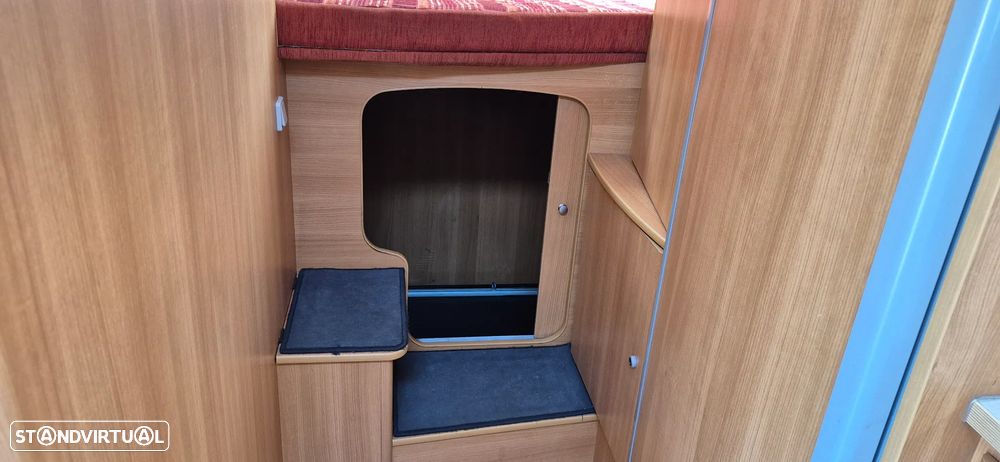 Chausson Trigano FORD TRANSIT 2.4 TDCI - 6 DORMIDAS - 5 LUGARES - 32