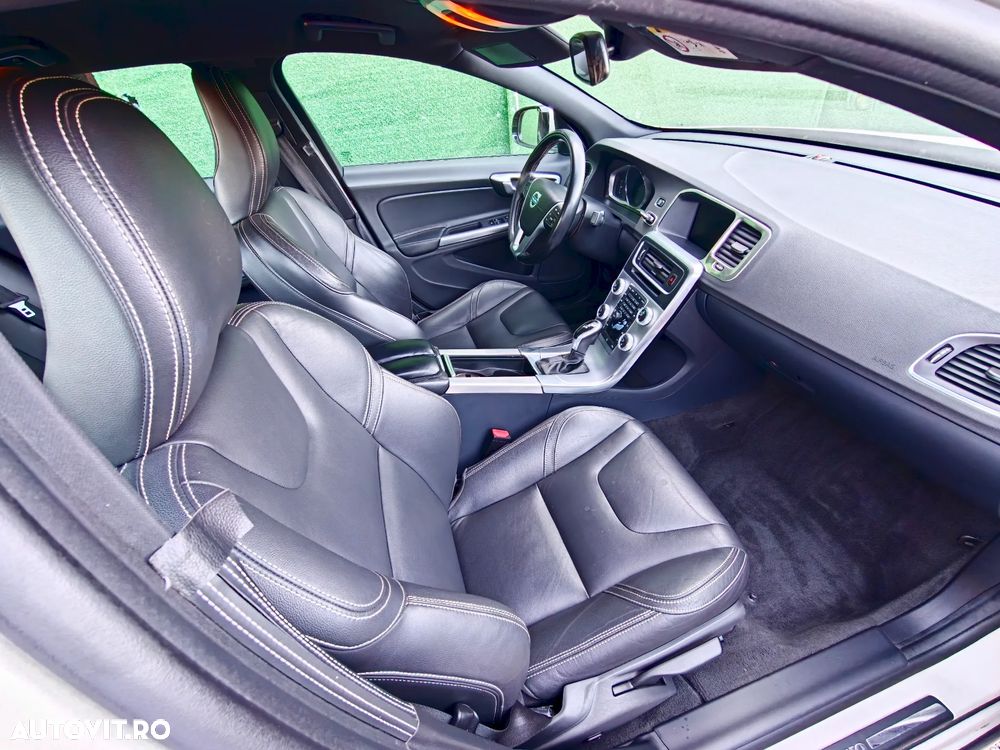Volvo S60 D3 Geartronic Summum - 14