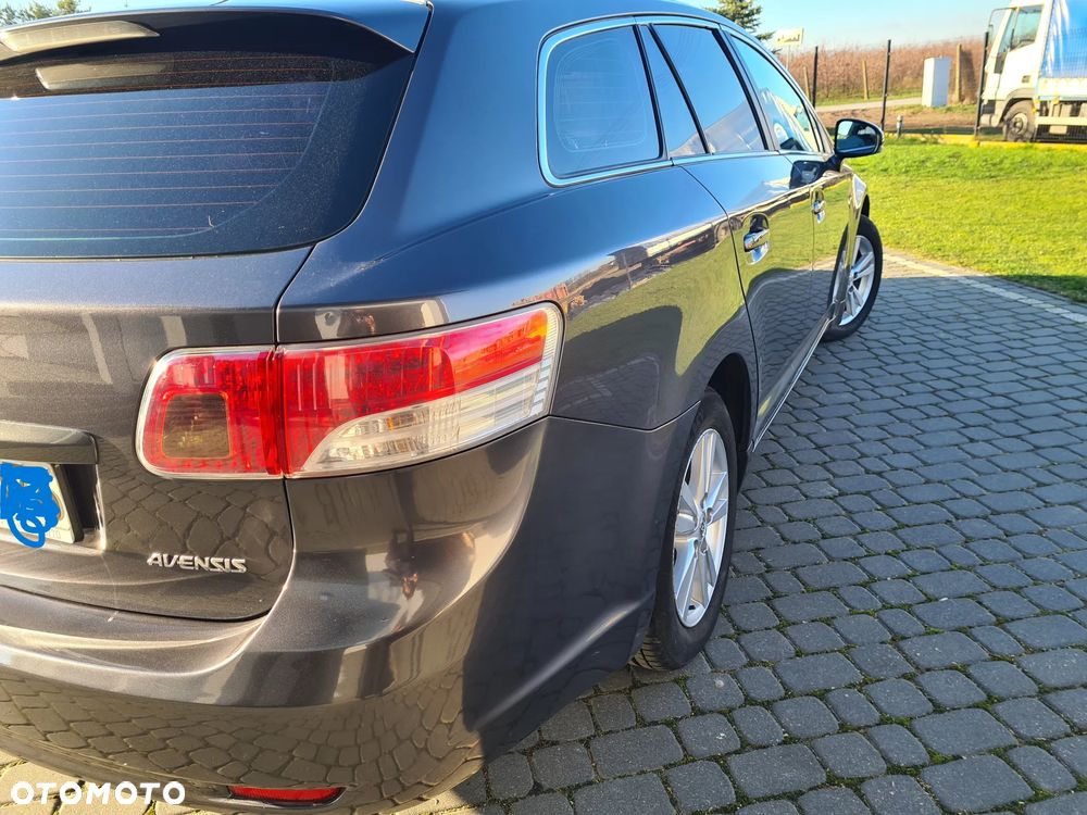 Toyota Avensis 2.0 D-4D Sol - 12