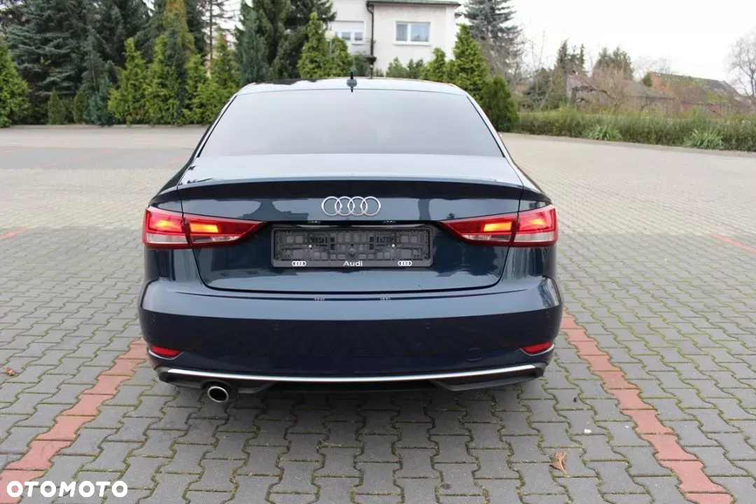 Audi A3 1.6 TDI Sport - 4