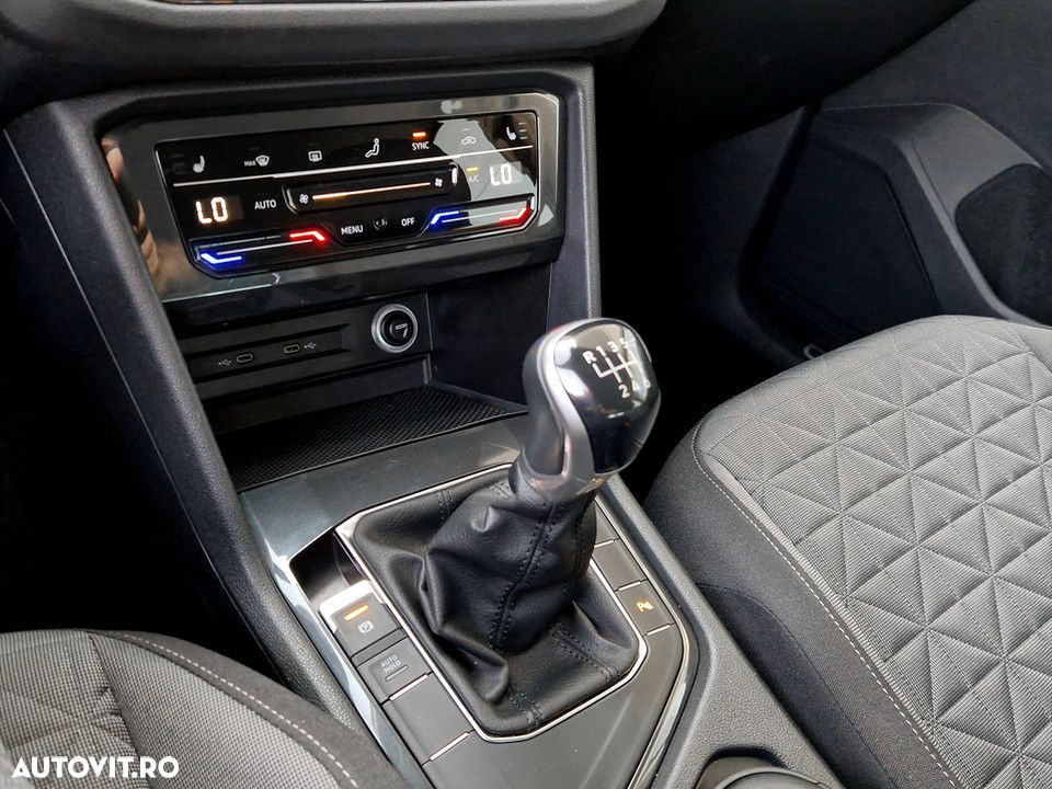 Volkswagen Tiguan 1.5 TSI OPF Life - 16