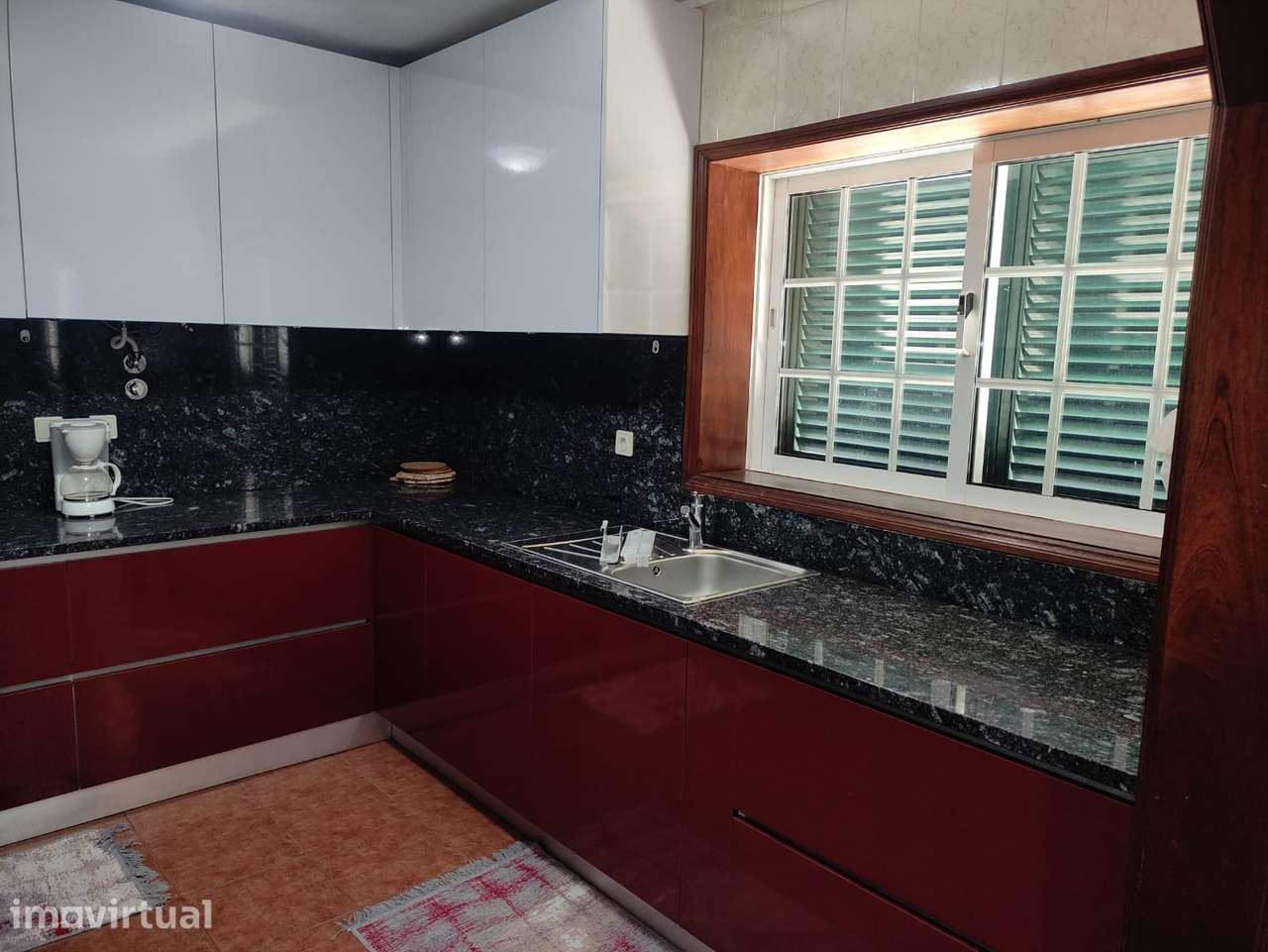 Quarto Individual em Moradia Isolada em Aveiro - Grande imagem: 3/11