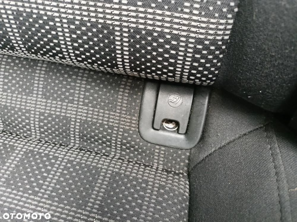 Audi A4 Avant 2.0 TDI Limited Edition - 33