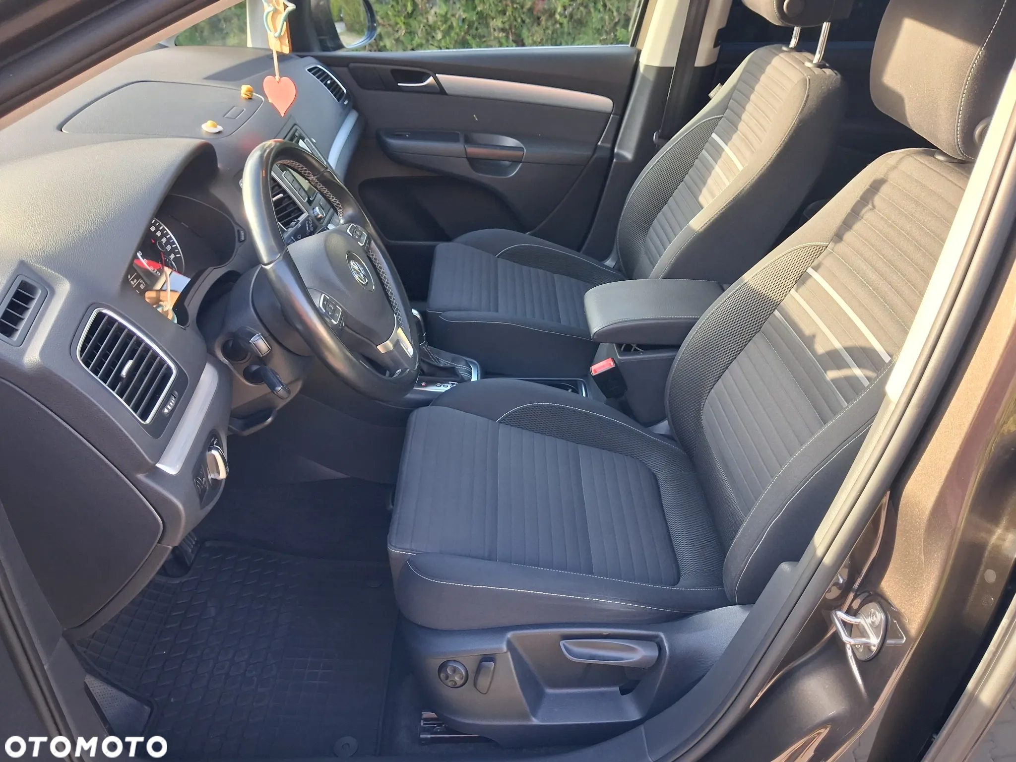 Volkswagen Sharan 2.0 TDI DSG BlueMotion Technology Cup - 14