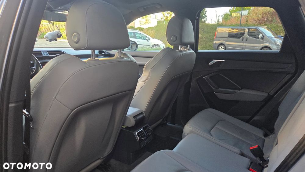 Audi Q3 2020 photo 5