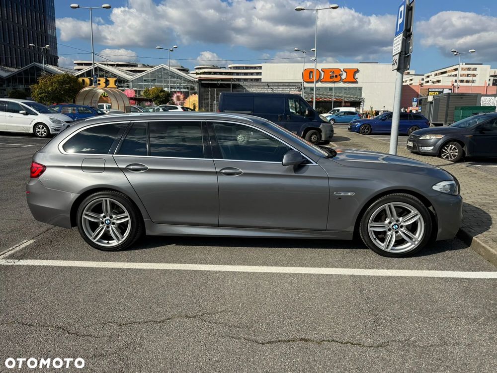 BMW Seria 5 525d xDrive - 4