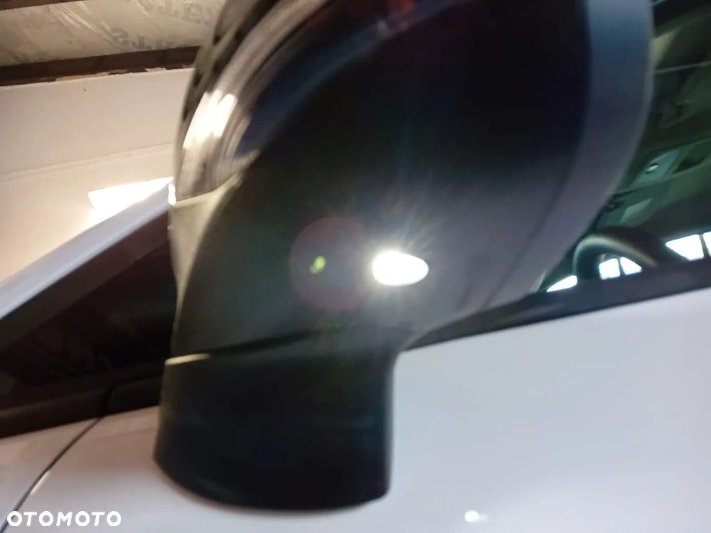 Ford Fiesta 1.1 S&S TREND - 30