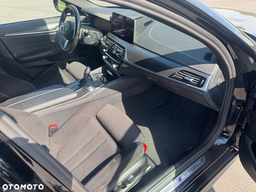 BMW Seria 5 520i - 14