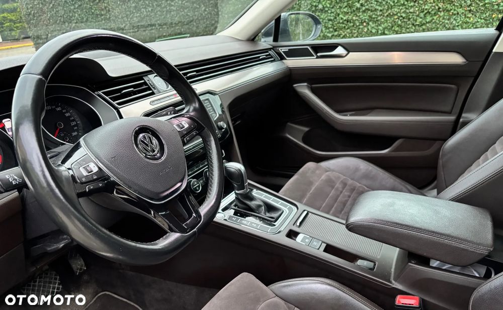 Volkswagen Passat 1.8 TSI BMT Highline DSG - 9