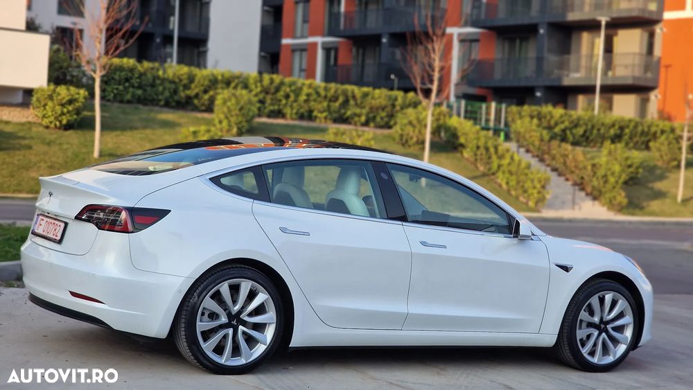 Tesla Model 3 Standard Reichweite Plus Hinterradantrieb - 6