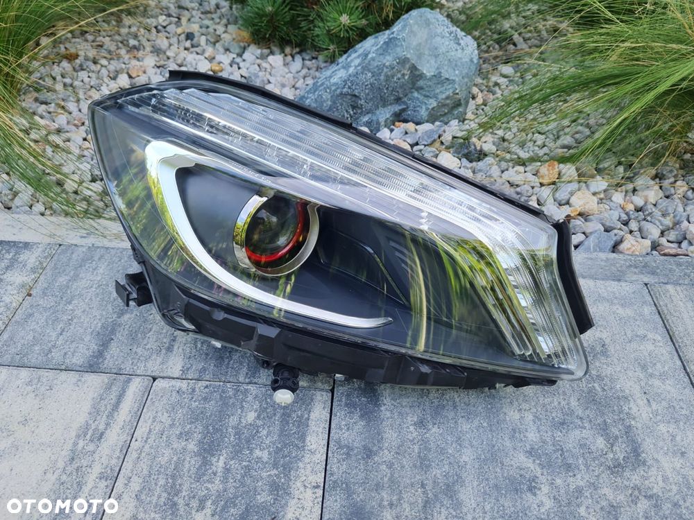 mercedes a klasa amg 176 w176 lampa prawa przód bi xenon led a1768204361kz - 2