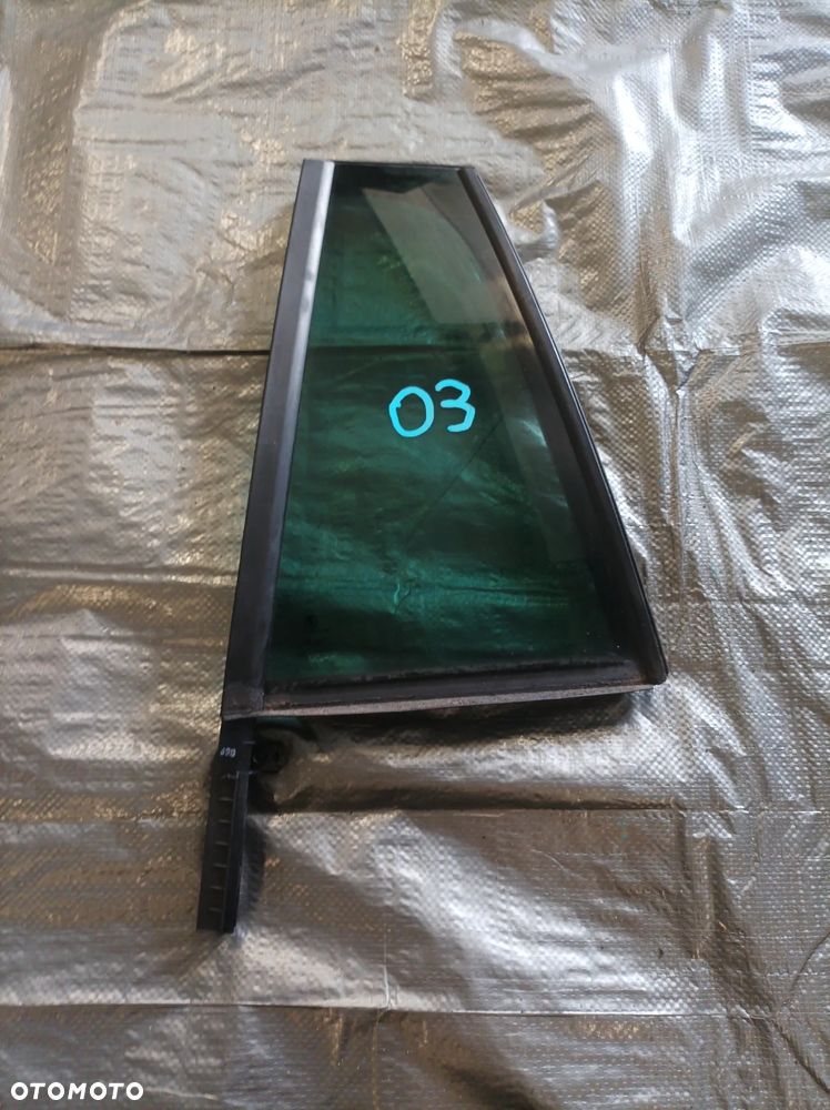 Skoda Octavia III kombi szyba drzwi karoseryjna stała lewa