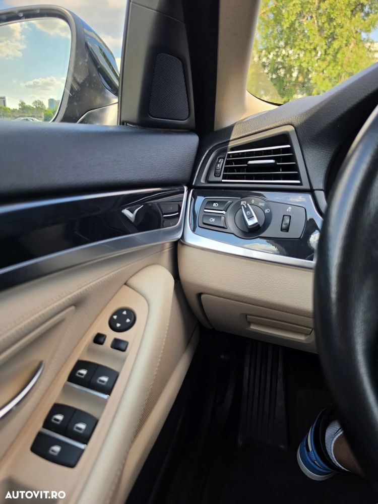 BMW Seria 5 520d xDrive AT - 22