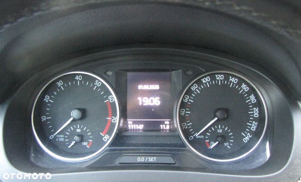 Skoda RAPID 1.2 TSI Ambition - 6