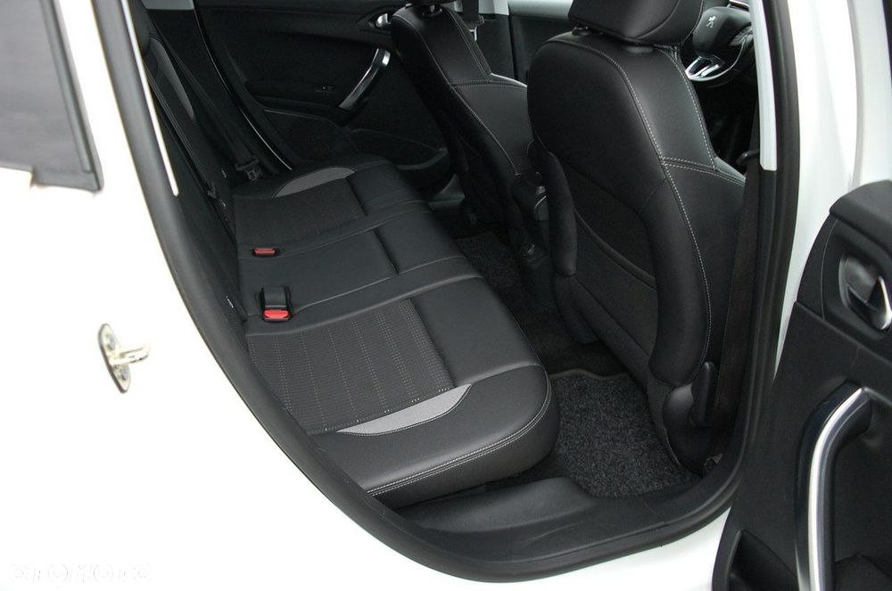 Peugeot 2008 - 27