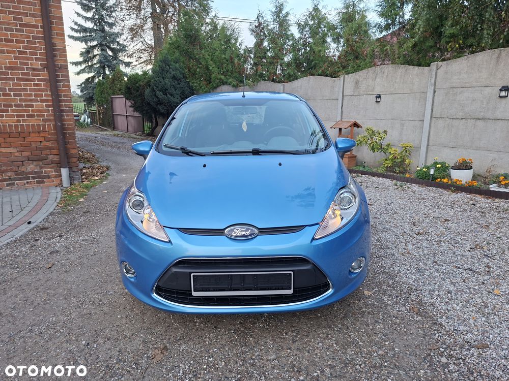 Ford Fiesta 2011 photo 3