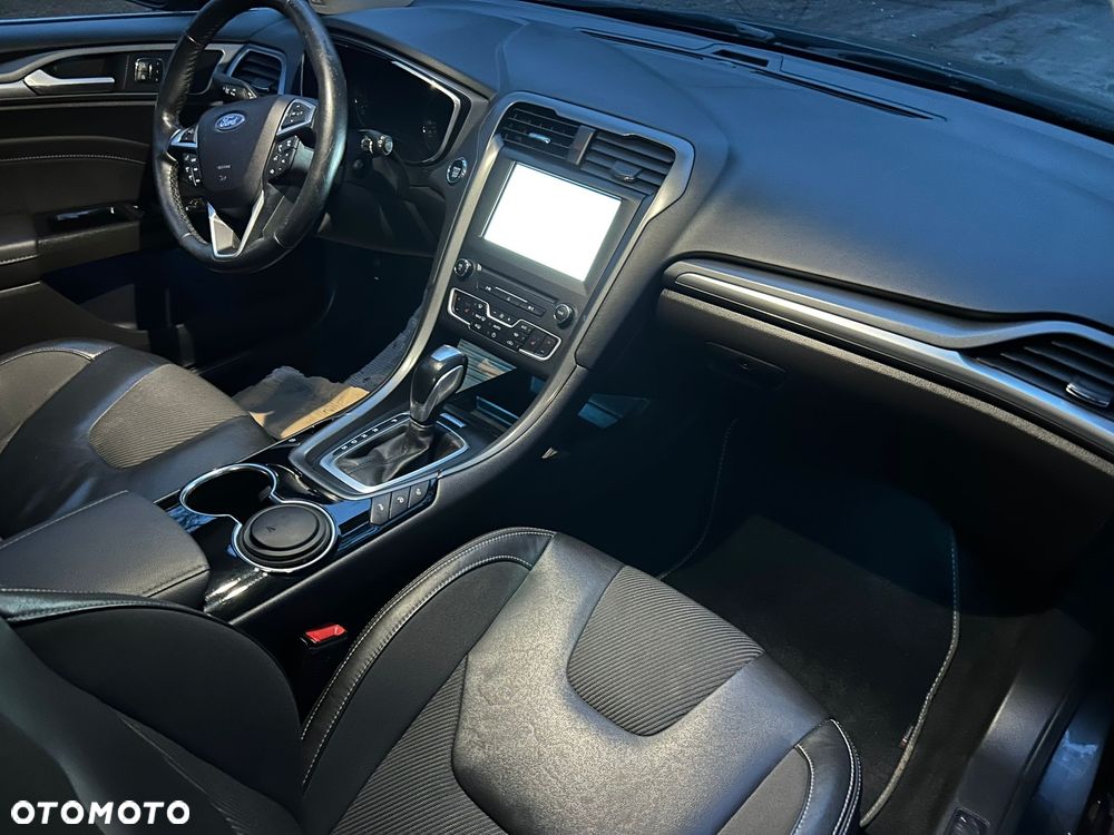 Ford Mondeo 2.0 TDCi STart-Stopp PowerShift-Aut ST-Line - 14