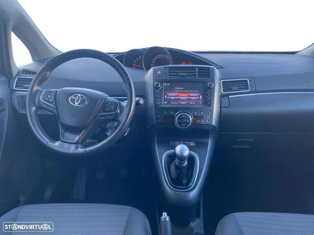 Toyota Verso 1.6 D-4D Comfort - 10