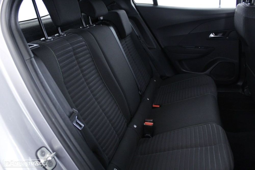 Peugeot 2008 1.2 PureTech Active - 16