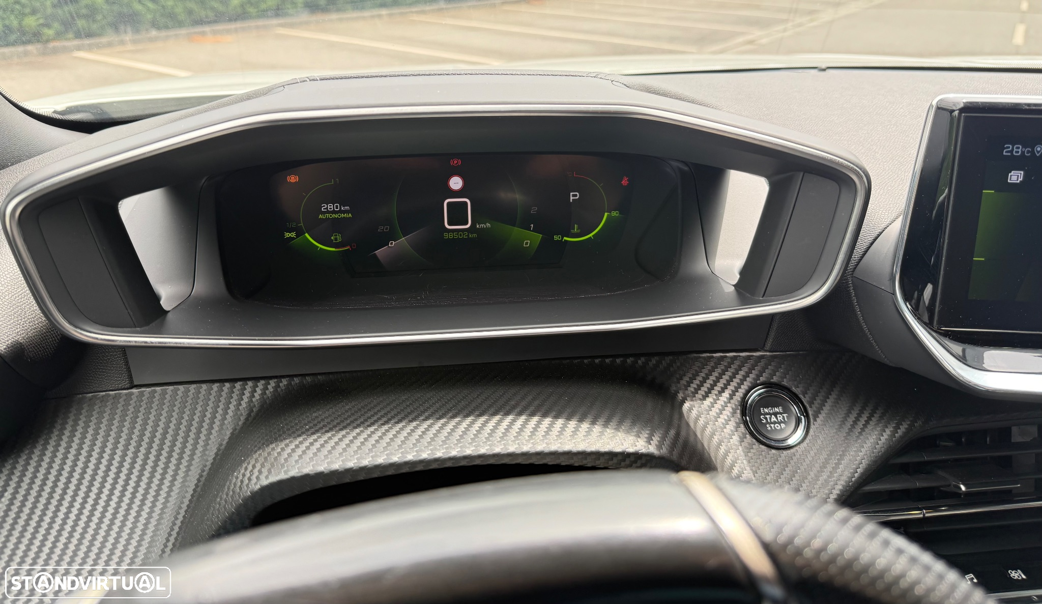 Peugeot 2008 1.2 PureTech GT Line EAT8 - 28