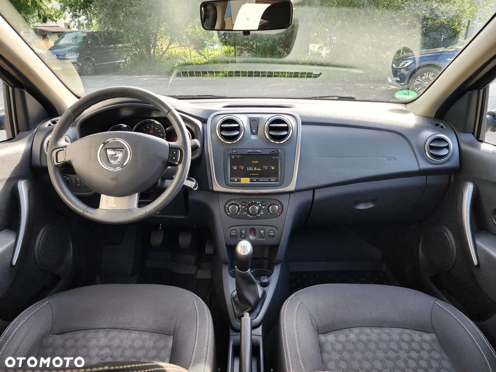 Dacia Logan TCe 90 Prestige - 16