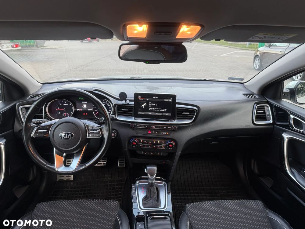 Kia Ceed Cee'd 1.6 CRDi L Business Line DCT - 9