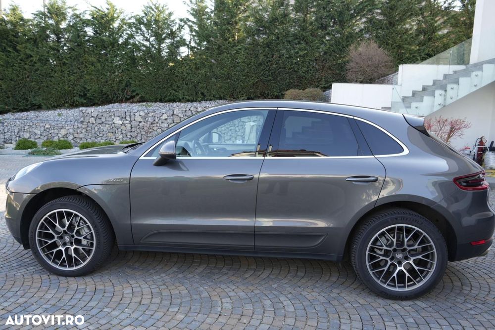 Porsche Macan - 10