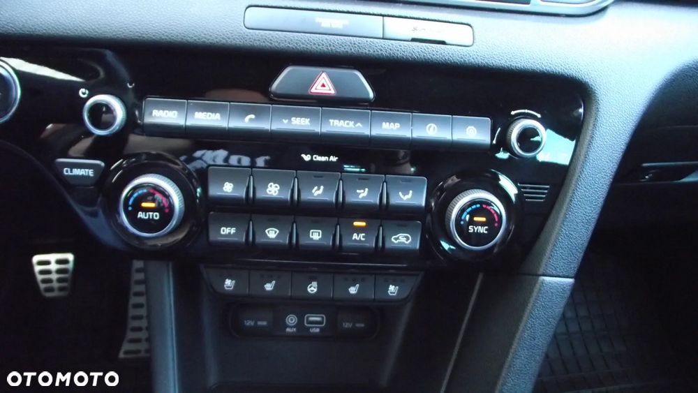 Kia Sportage 1.6 T-GDI GT Line 2WD - 33