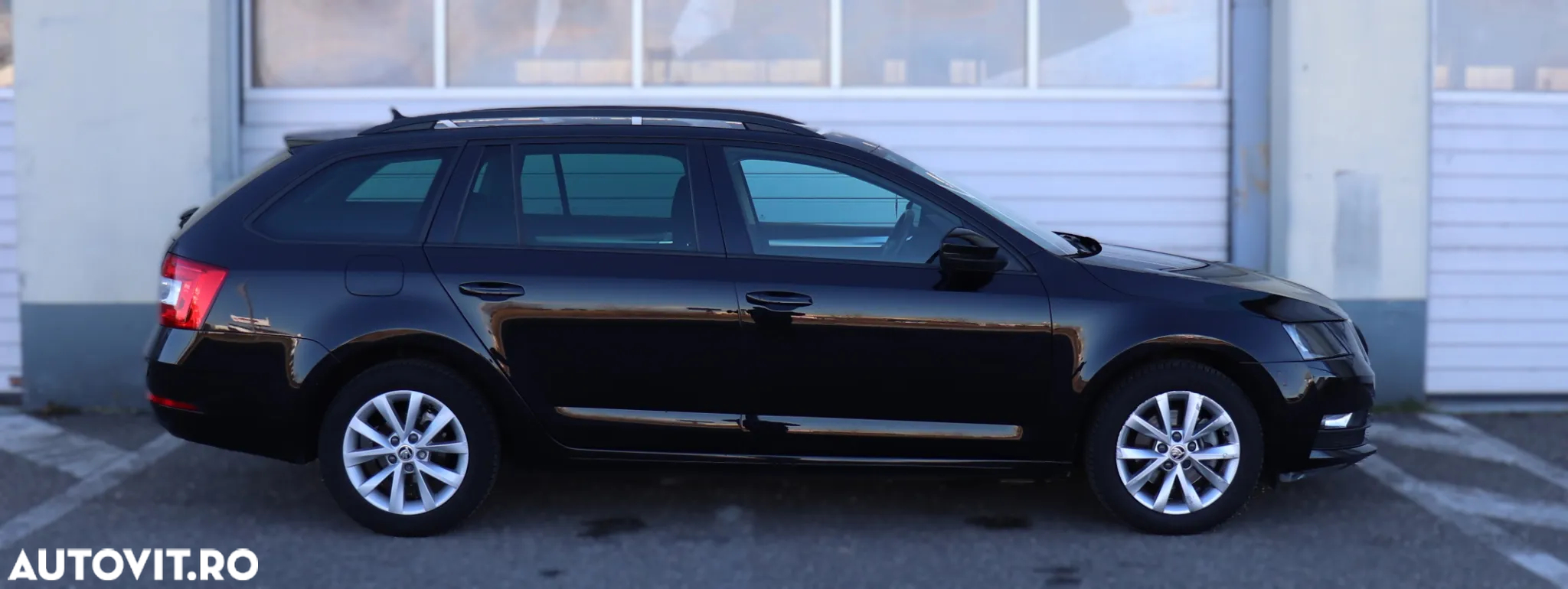Skoda Octavia 2.0 TDI DSG Style - 25