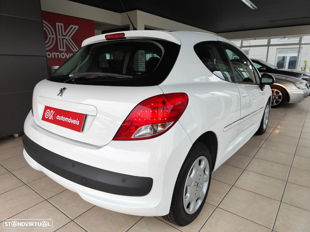 Peugeot 207 1.4 HDi Urban - 11