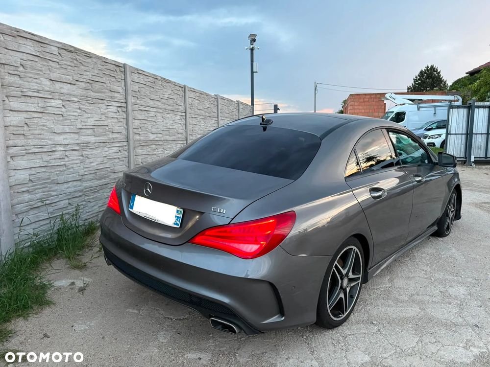 Mercedes-Benz CLA 220 d 7G-DCT AMG Line - 5
