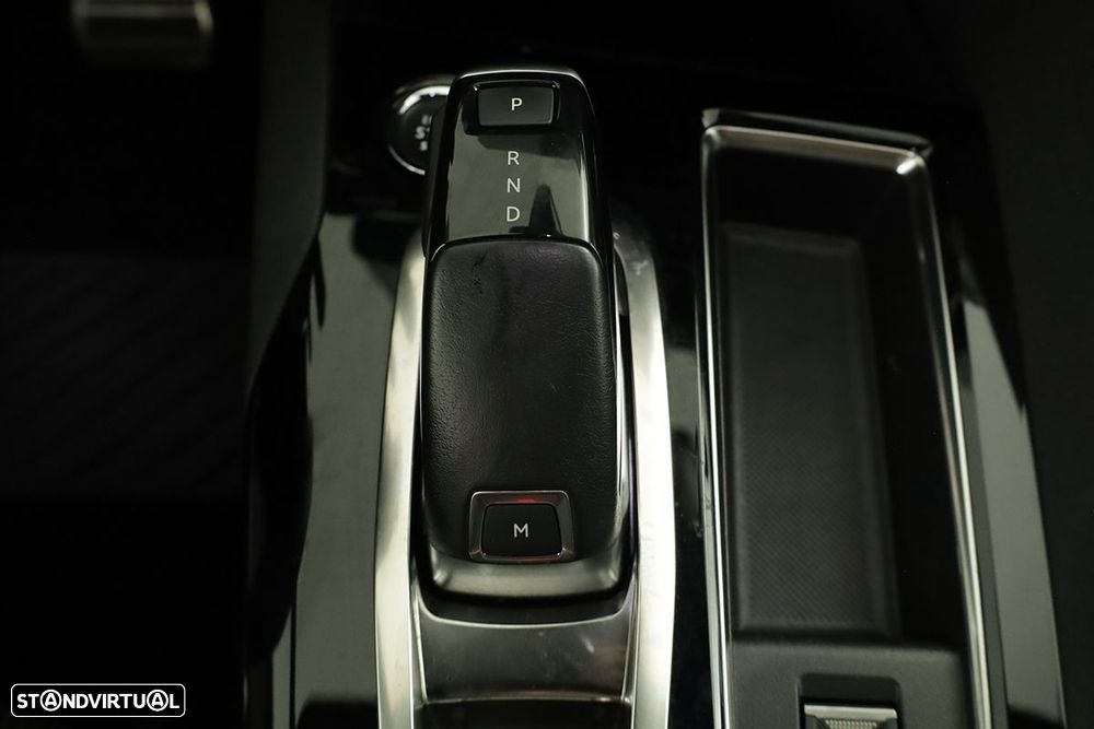 Peugeot 3008 1.2 PureTech GT EAT8 - 14