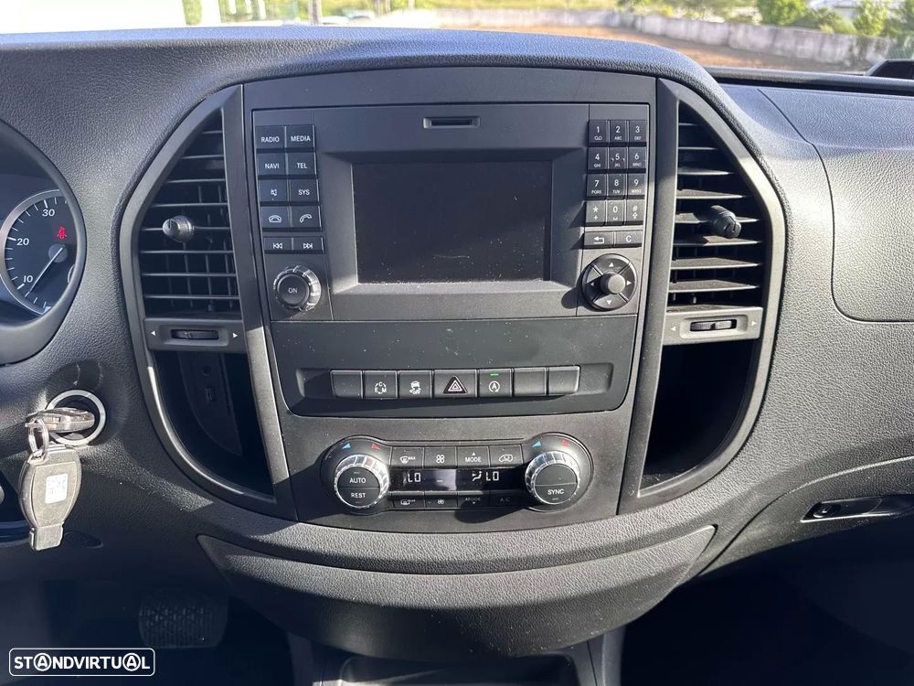 Mercedes-Benz Vito Tourer 119 BlueTEC/32 Pro - 38