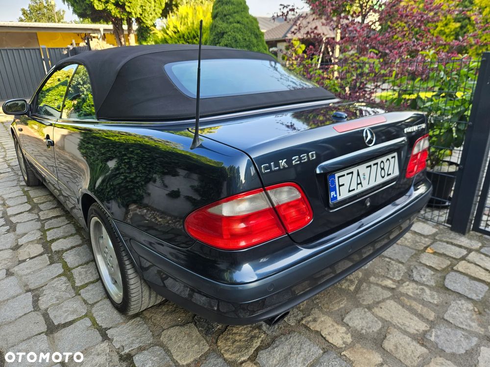 Mercedes-Benz CLK - 3