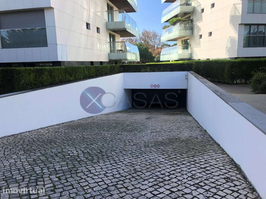 Vende-se dois lugares de estacionamento no Condominio do Scala, Gui... - Grande imagem: 3/4