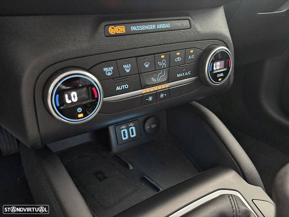 Ford Focus 1.5 TDCi ECOBlue Titanium - 18