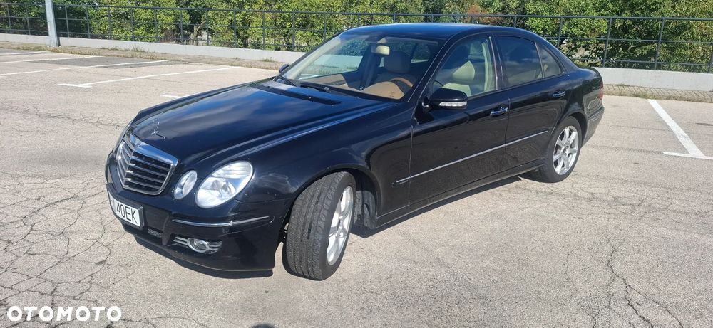 Mercedes-Benz E-Class 2007 photo 2