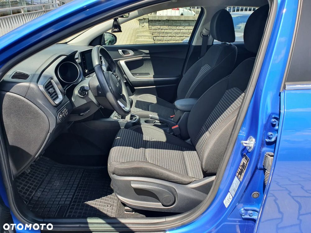 Kia Ceed 1.5 T-GDI M - 27