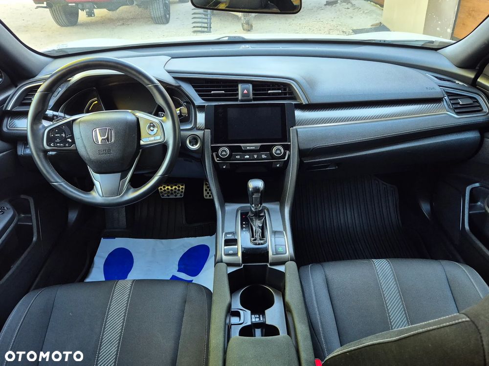 Honda Civic 1.5 i-VTEC Turbo CVT Sport - 9